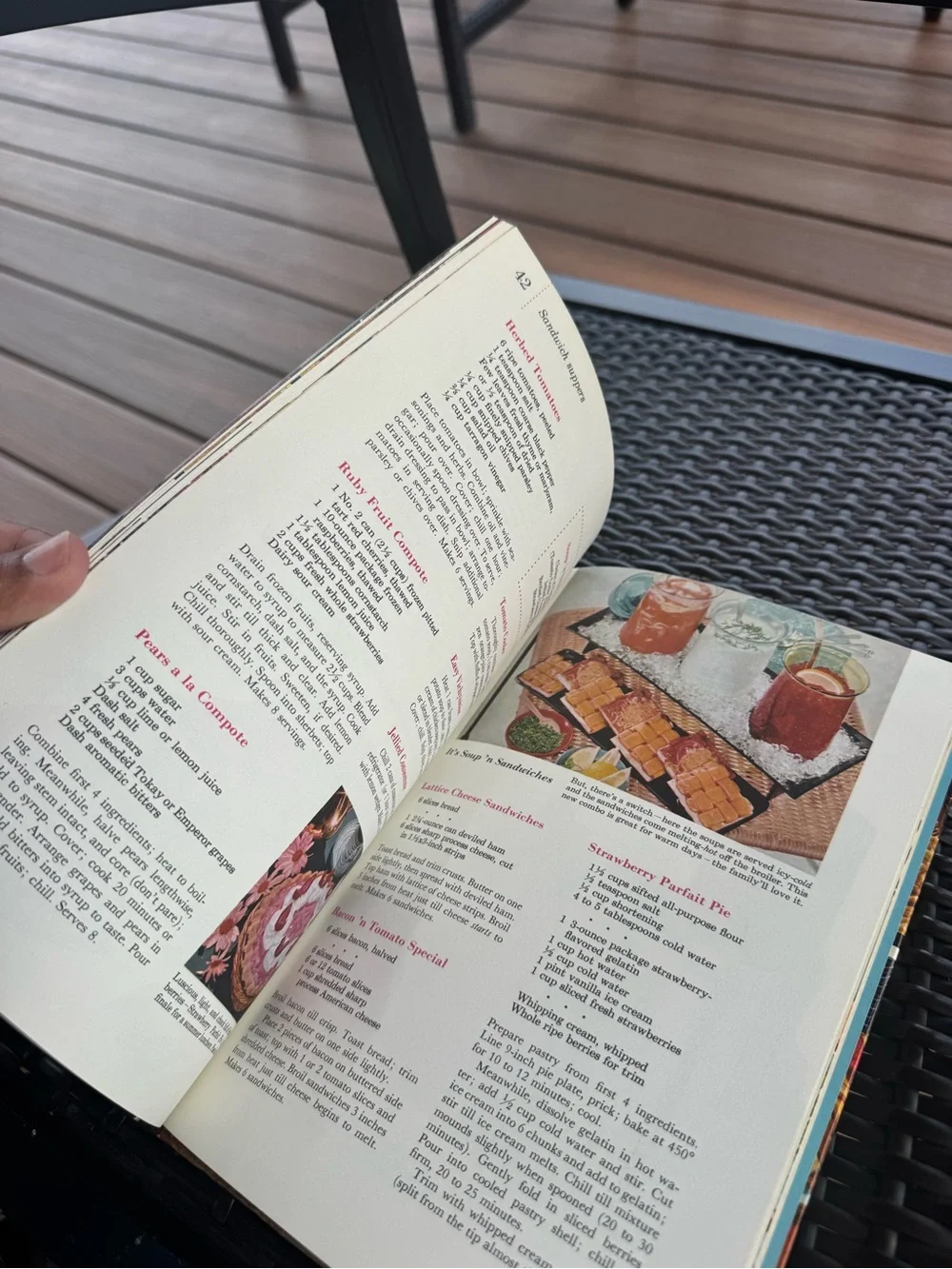 Vintage Better Homes & Gardens Barbecues & Picnics 1963 Retro Cookbook